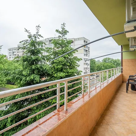 Marble Place Apartment