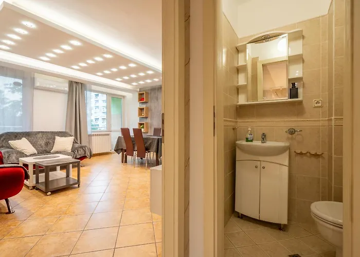 Апартамент Marble Place София