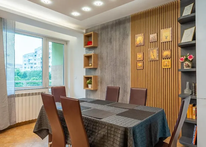 Апартамент Marble Place София