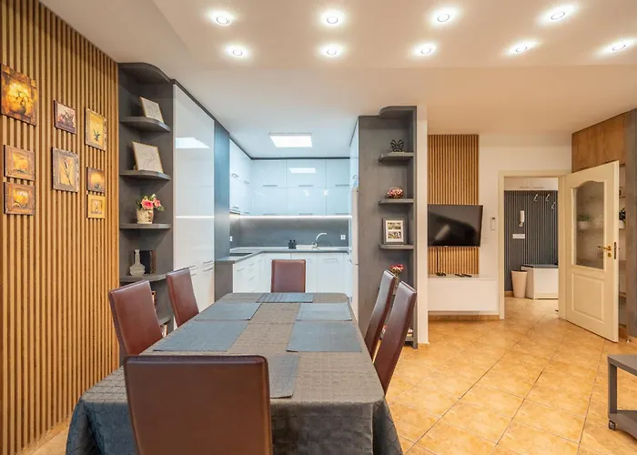 Marble Place * София